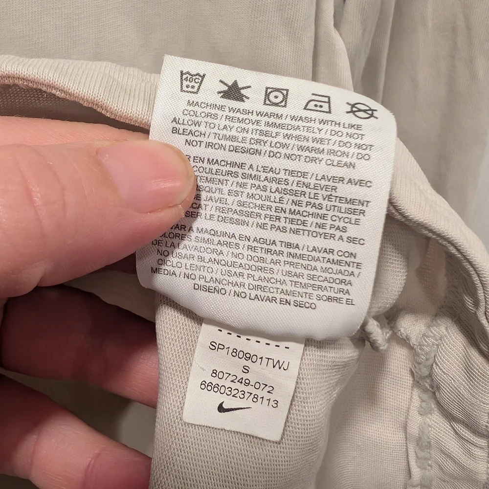 NIKE Men's Beige Hoodie Shirt size small